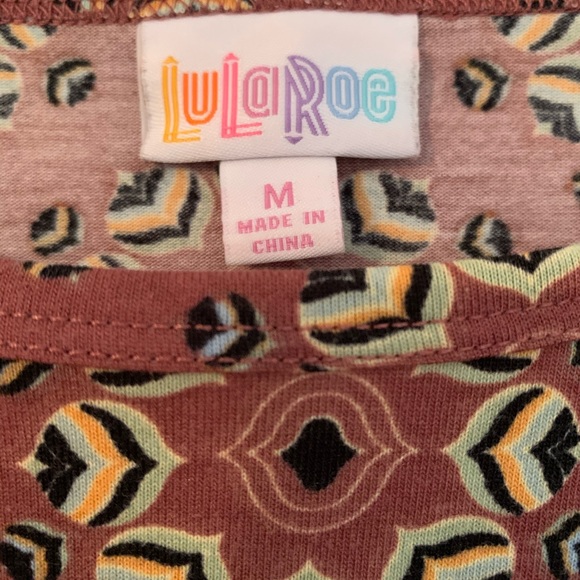LuLaRoe top - Picture 3 of 3